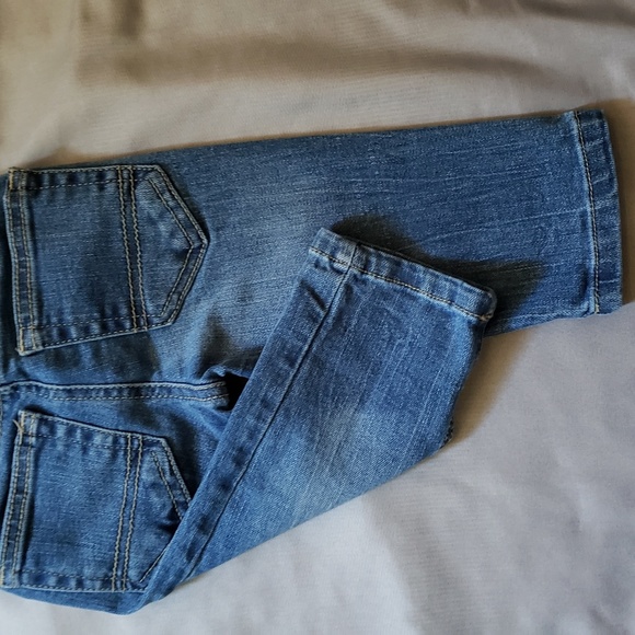 Clothes - Picture 3 of 3